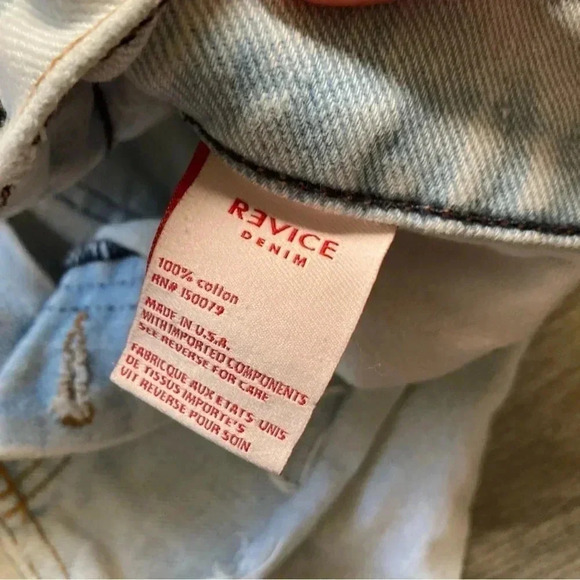 Revice Women’s Jean Short Button Fly Light Wash Size 27 Raw Hem 2”inseam - Picture 5 of 11